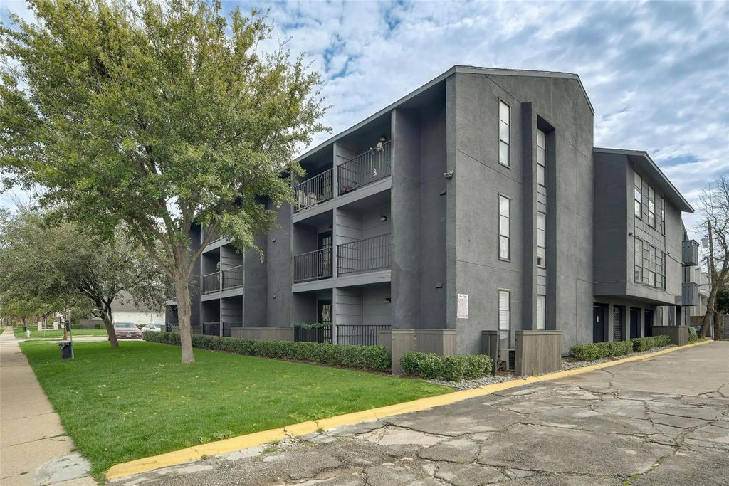2722 Throckmorton Street 205, Dallas