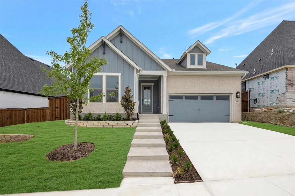 2537 Domingo Drive, Fort Worth