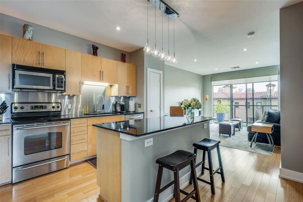 4333 Gilbert Avenue 321, Dallas