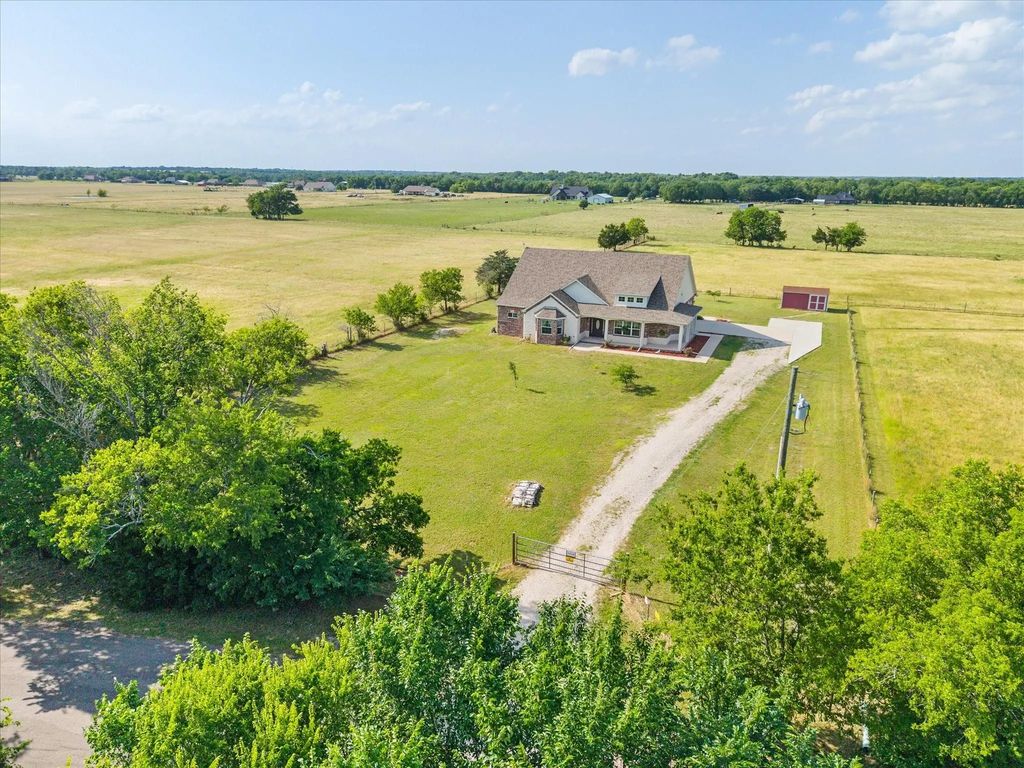 1610 County Road 2712, Caddo Mills