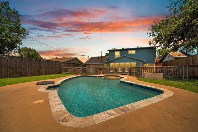 1401 Greentree Lane, Garland