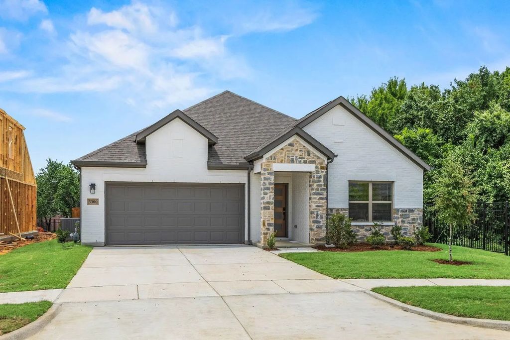 3300 Goshawk Drive, Denton
