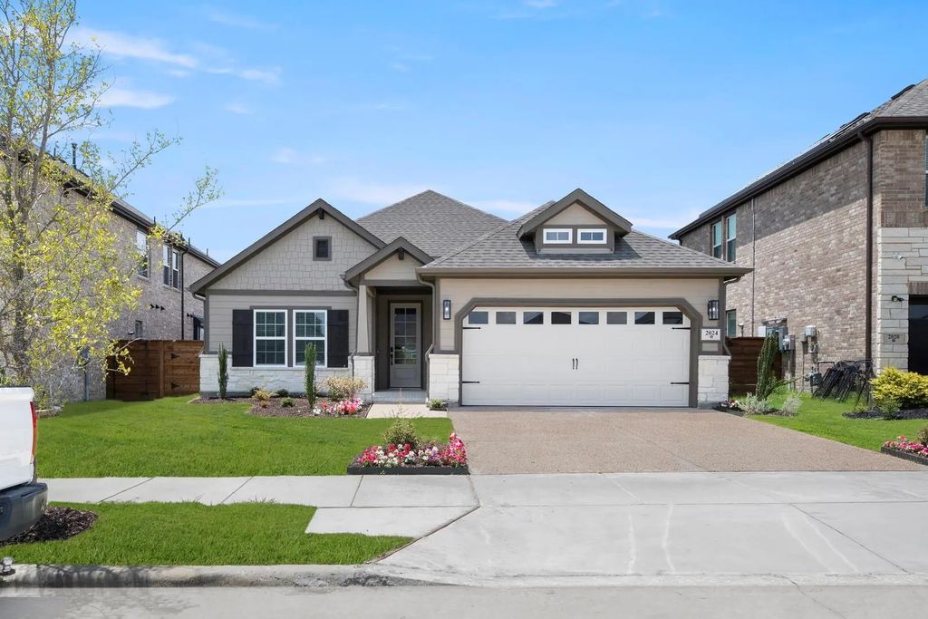 2024 Blossom Trail, Mesquite