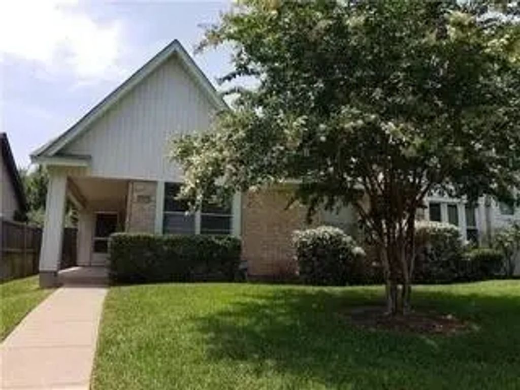 4907 Rollingwood Court, Garland