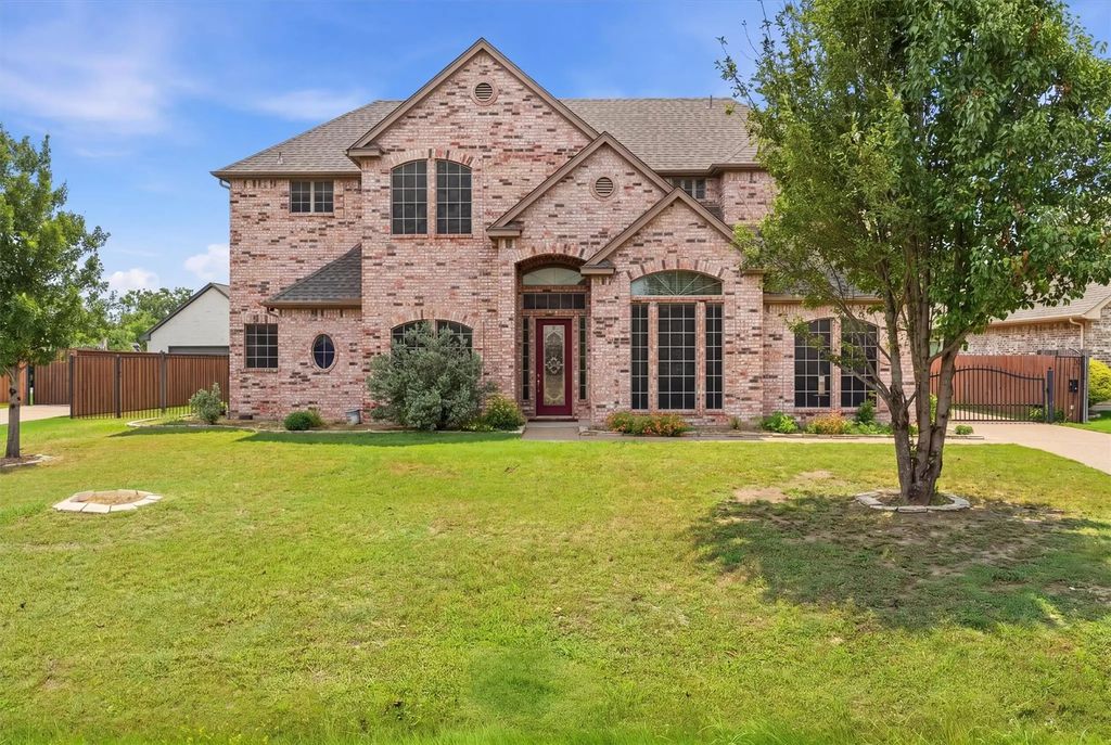 1013 Telford Trail, Crowley