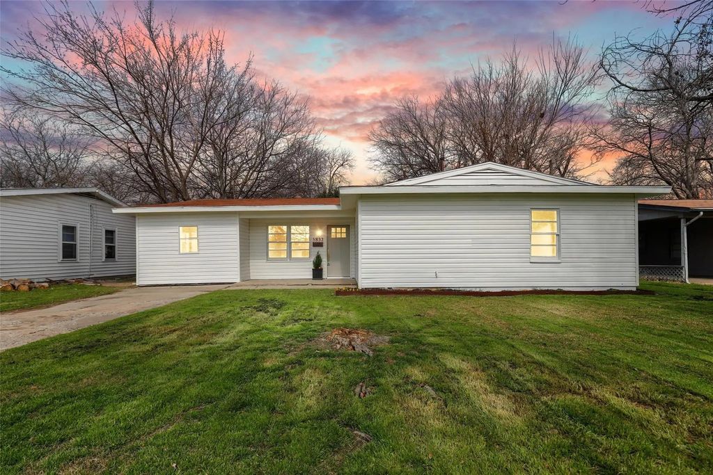 5832 Tracyne Drive, Westworth Village