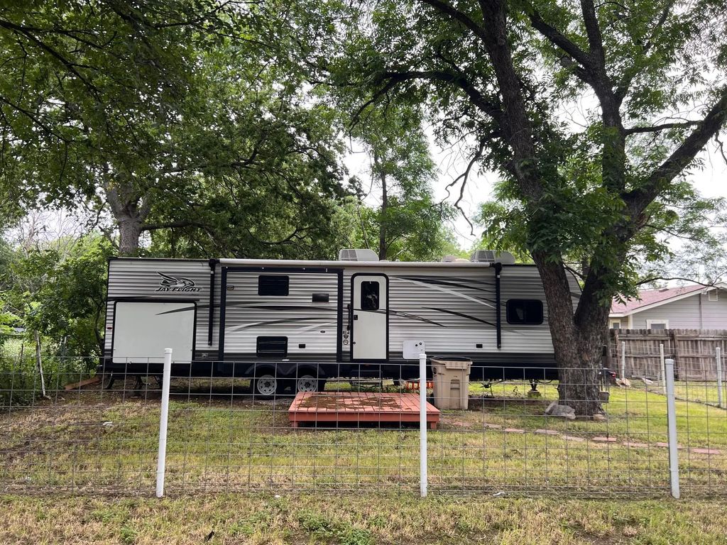 105 W Wrights Avenue, Comanche