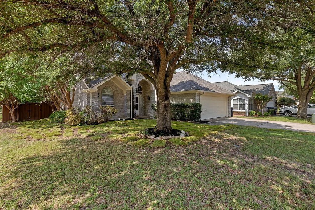2301 Brookview Drive, McKinney