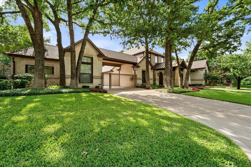 2500 Woodbridge Trail, Mansfield