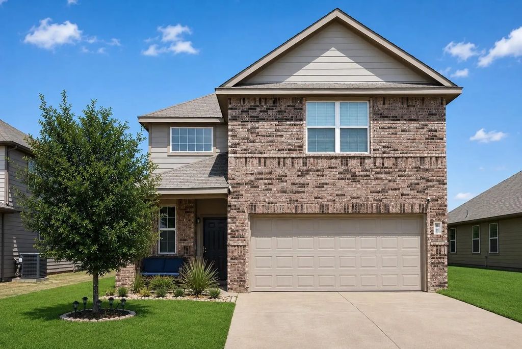 8369 Horned Maple Trail, Fort Worth