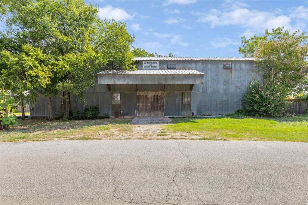 331 Old Mill Road, Rhome