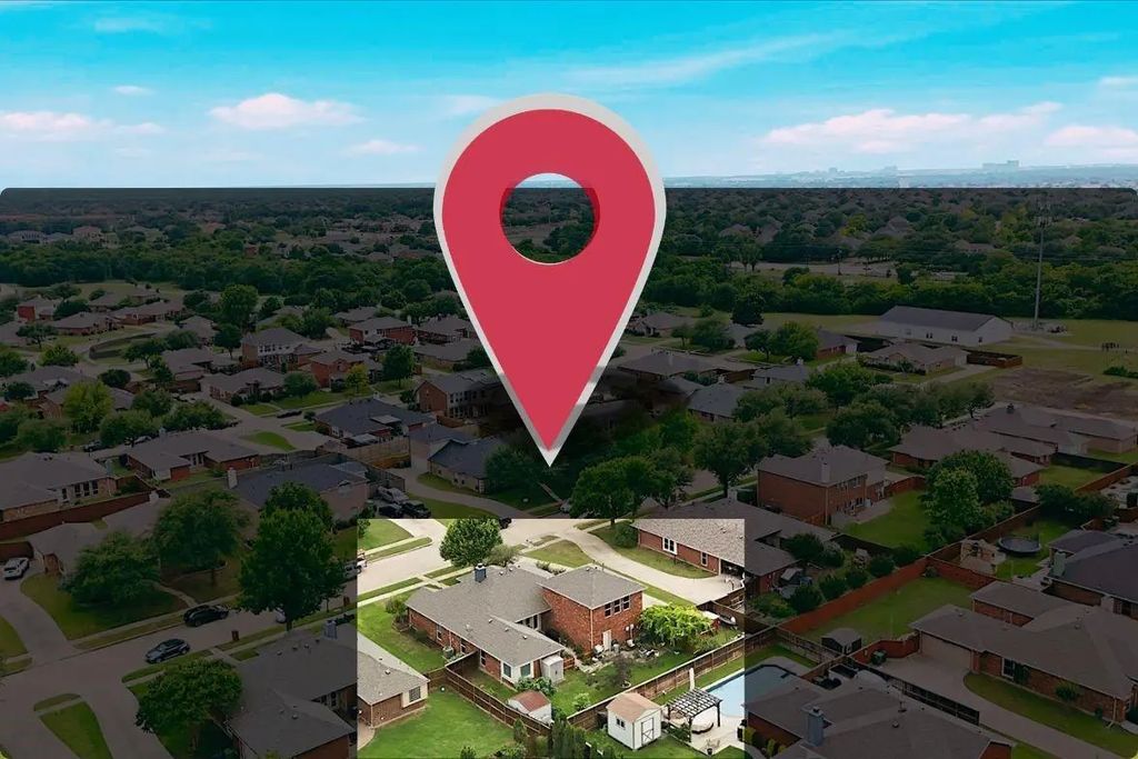 327 Montana Trail, Murphy