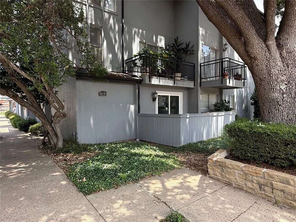 4020 Holland Avenue 106, Dallas