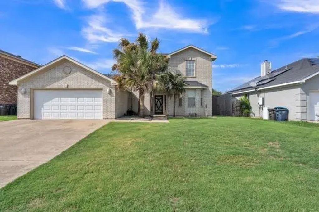 4024 Busch Gardens Drive, Fort Worth