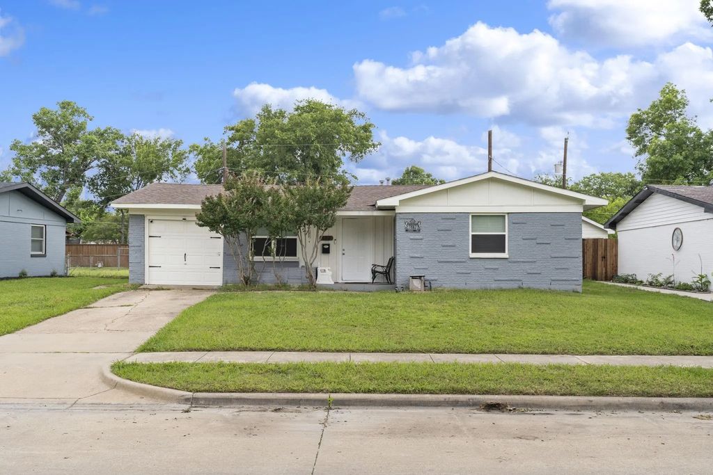 517 Hardy Drive, Garland