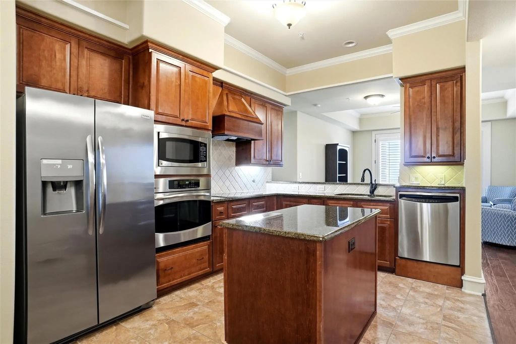 301 Watermere Drive 414, Southlake
