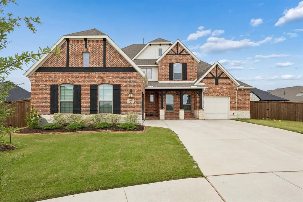 1800 Tall Grass Court, Mansfield