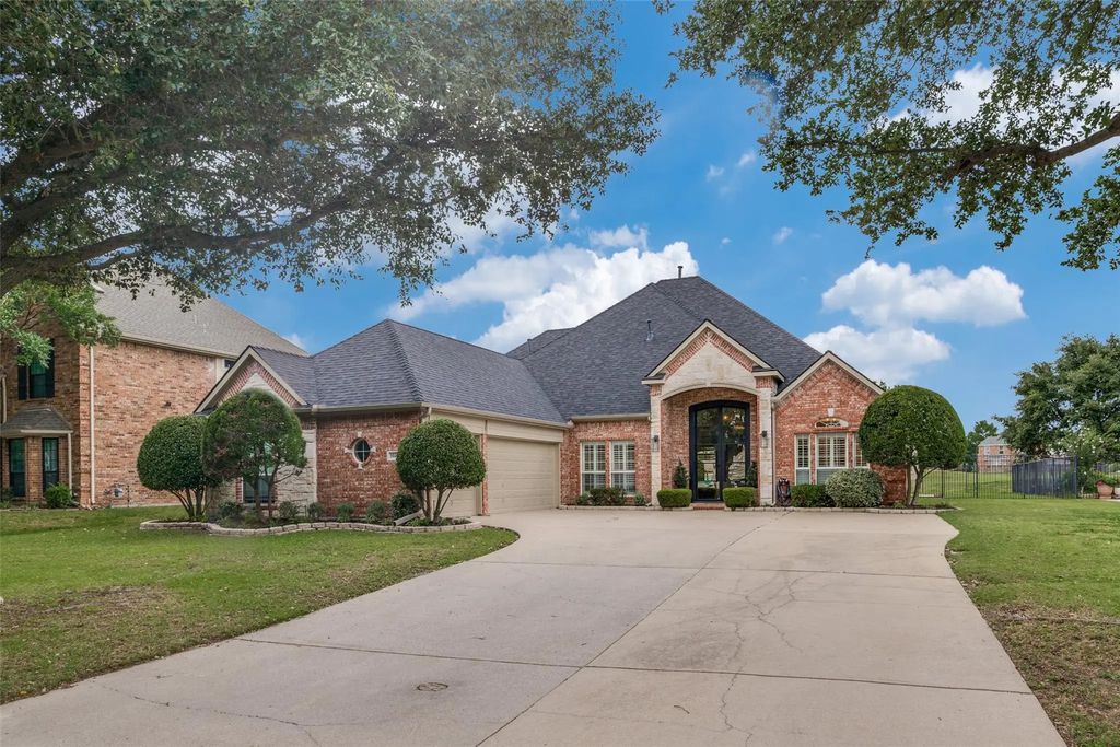 10413 Broadmoor Lane, Rowlett