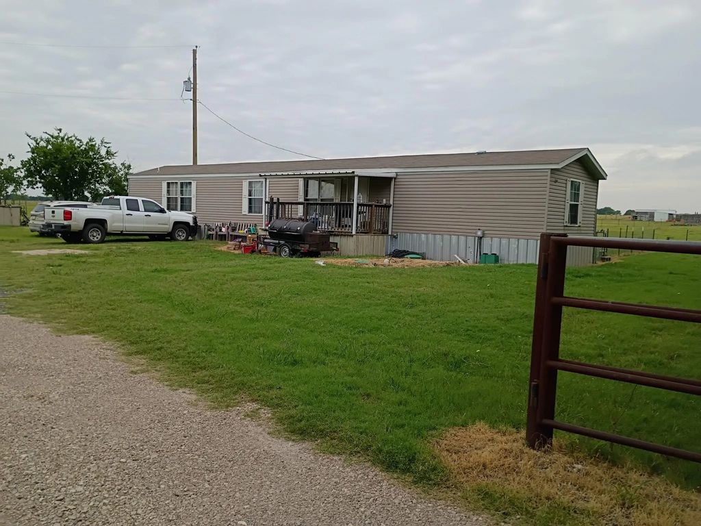 620 Blair Road, Waxahachie