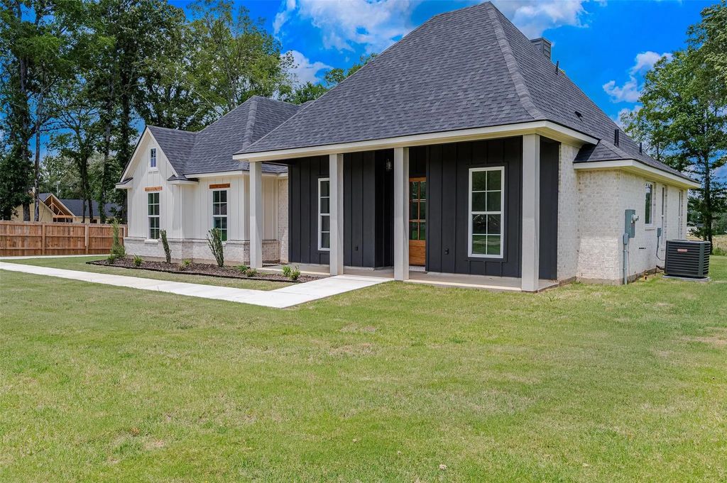 674 Rambin Road, Stonewall