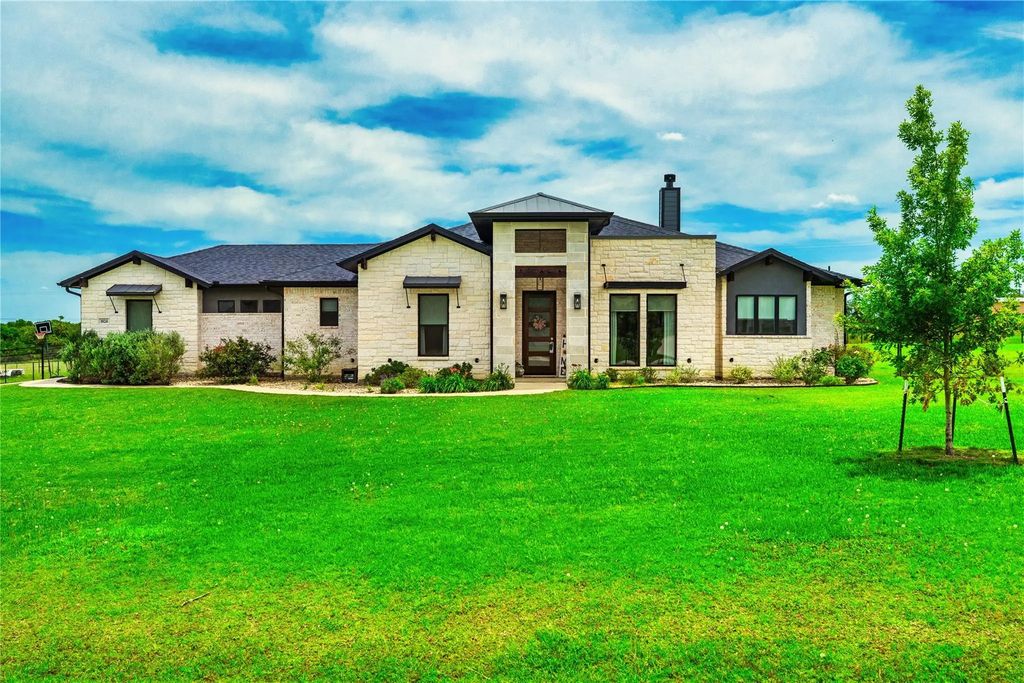 1024 Henry Way, Springtown