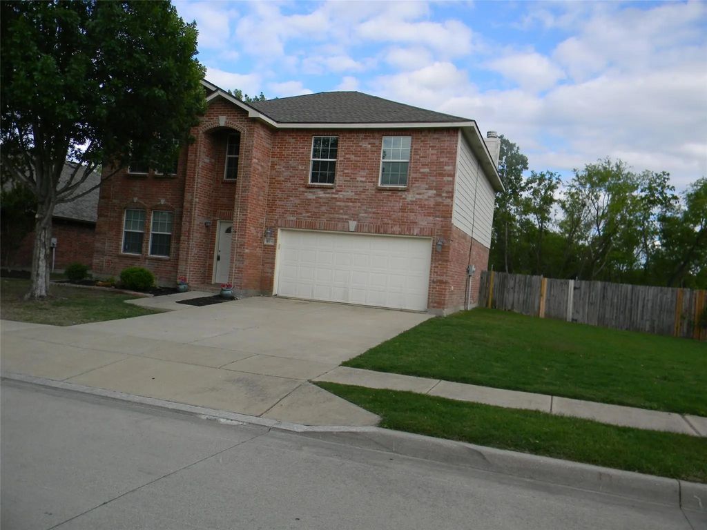 4636 Mountain Oak Street, Fort Worth