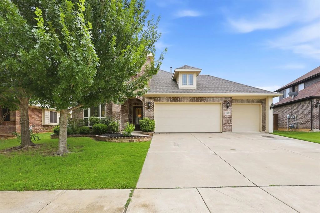 1385 Litchfield Lane, Burleson