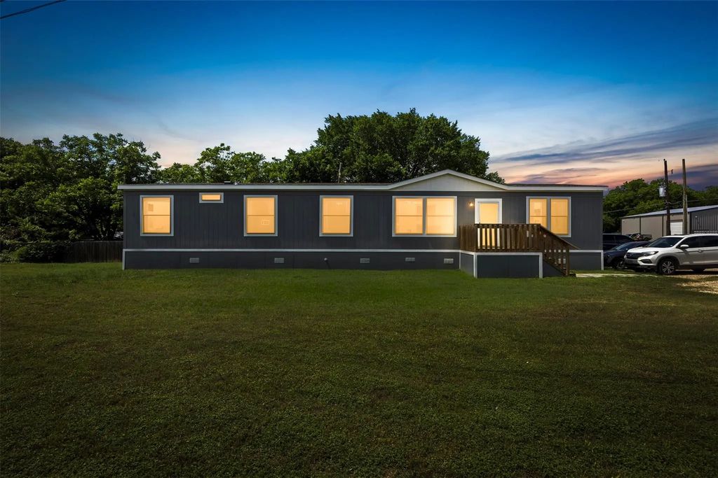 101 Syble Jean Drive, Burleson