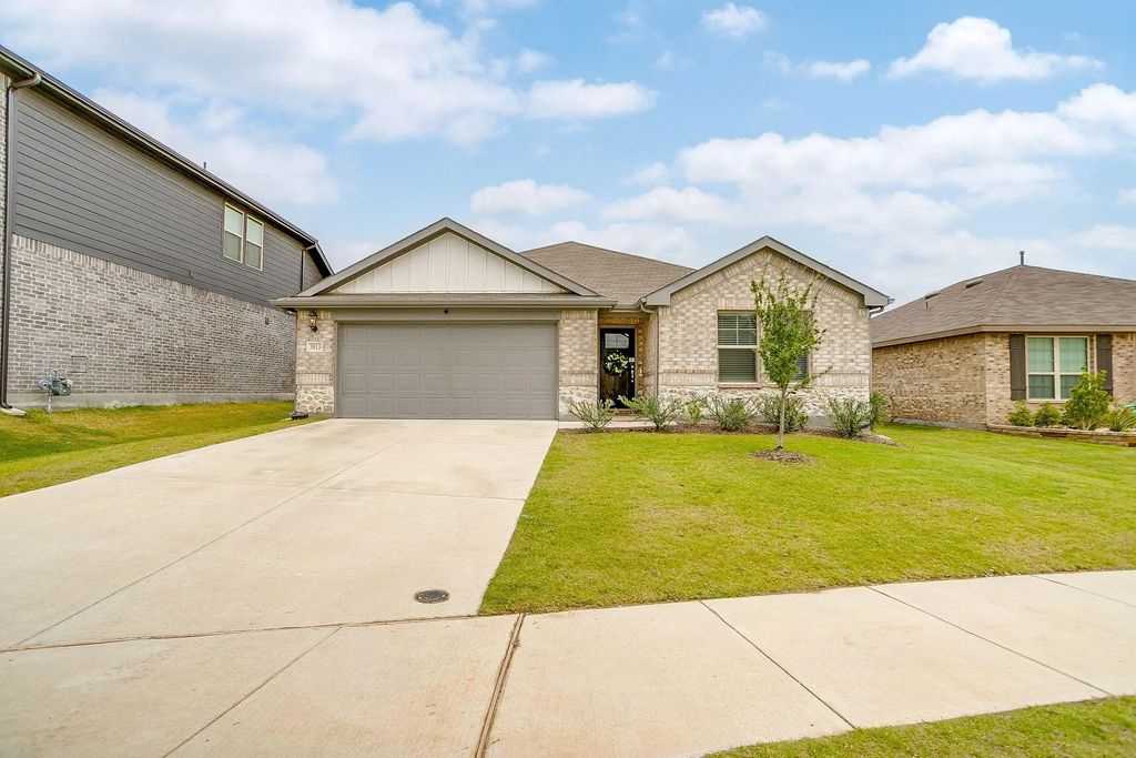 3013 Brittlebush Drive, Fort Worth