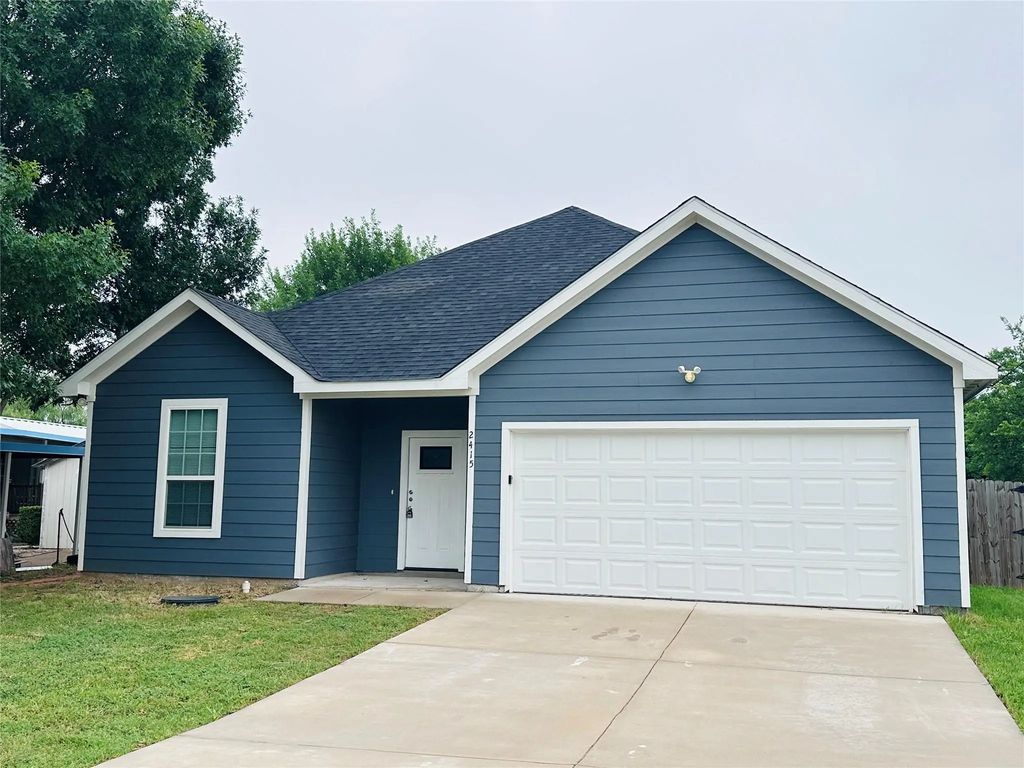 2415 San Gabriel Drive, Granbury