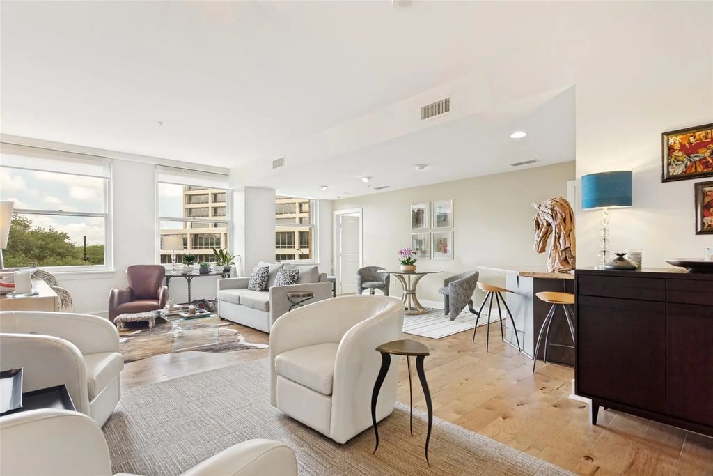 411 W 7th Street 305, Fort Worth