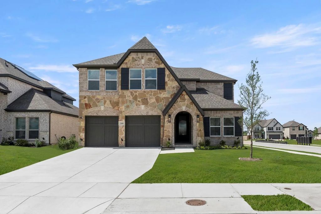 2100 Corbera Drive, Little Elm
