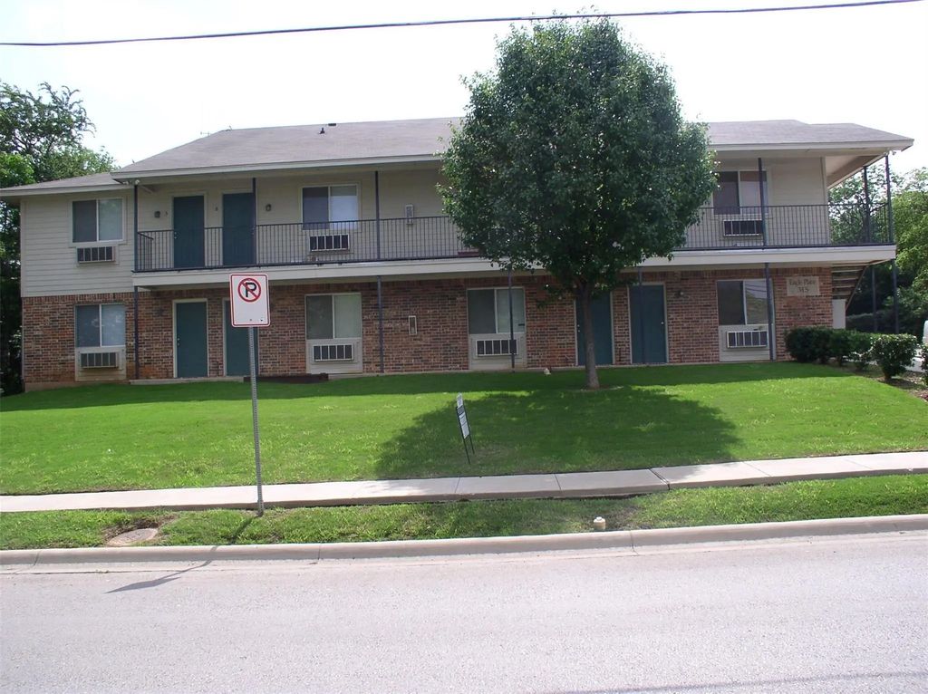 315 Bernard Street, Denton