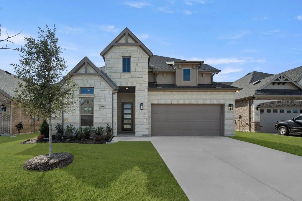 490 Red Maple Road, Waxahachie