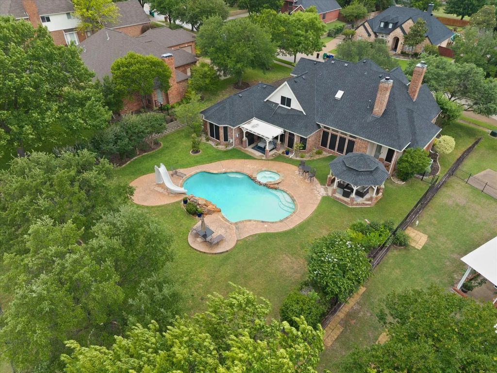 621 Liechty Court, Heath