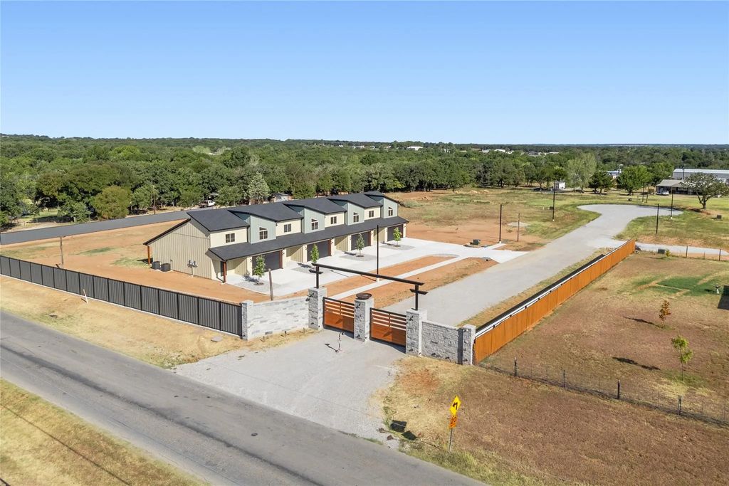 1007 Agua Escondida Court, Springtown