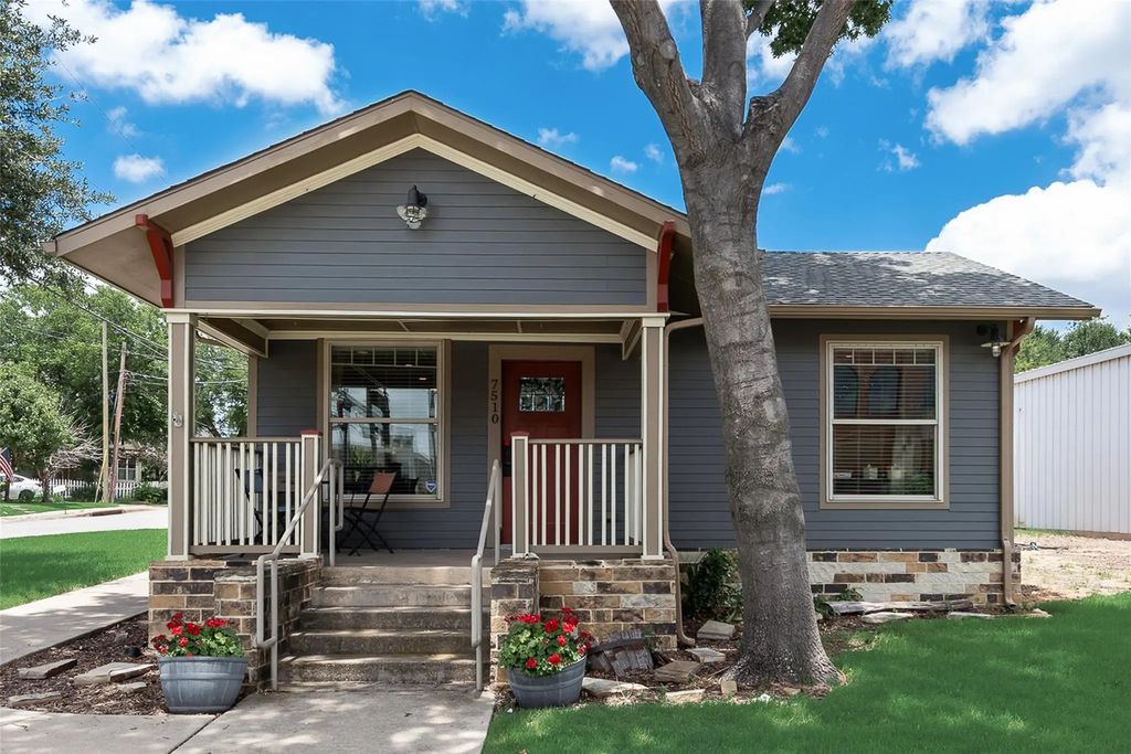 7510 Main Street, Frisco
