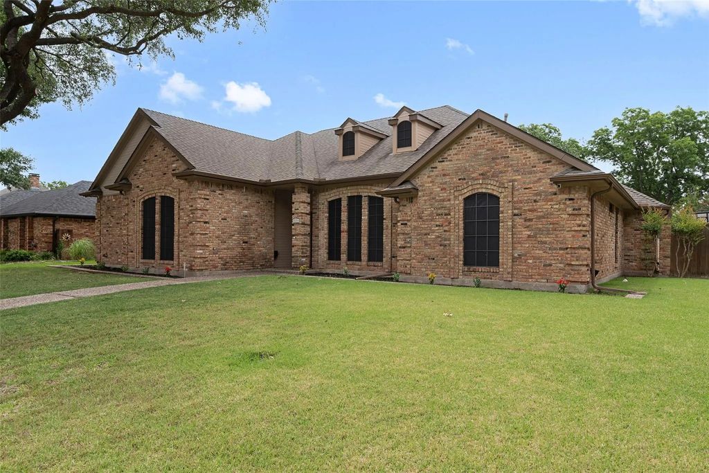 3114 Oak Trail Drive, Rowlett