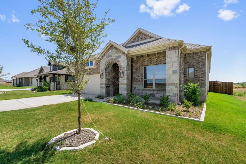 1969 Daybreak Drive, Venus