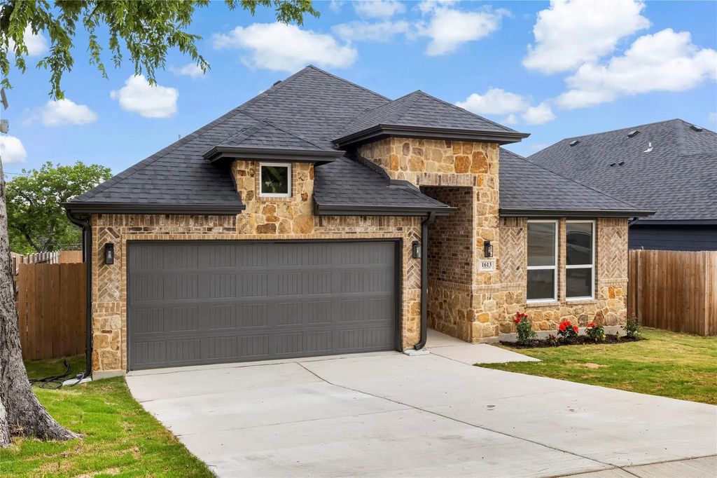 1613 Avenue D, Fort Worth