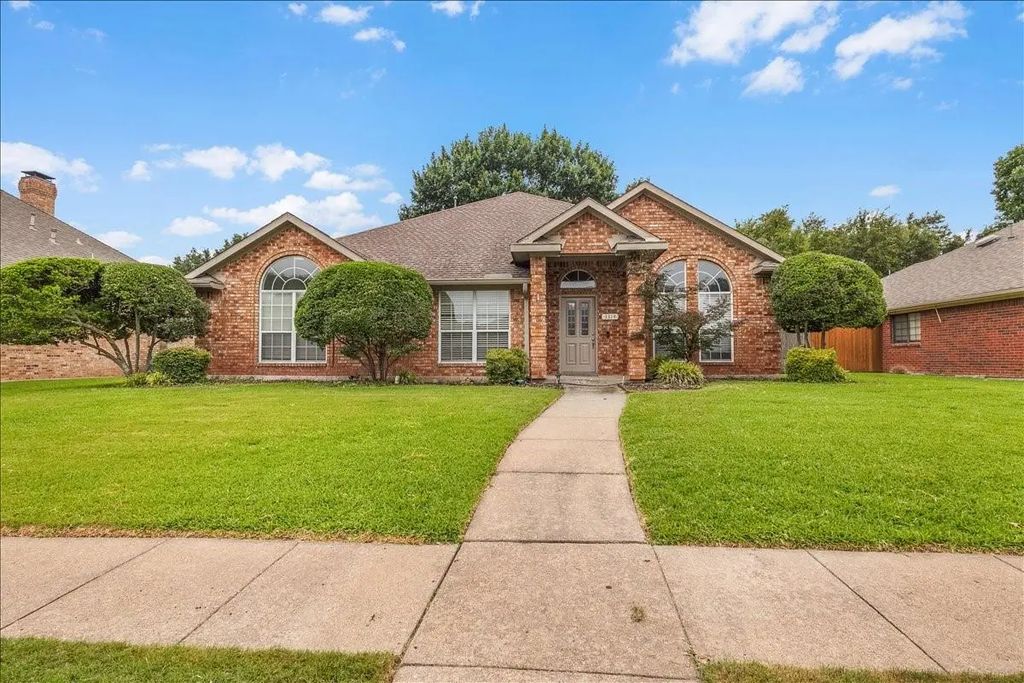 3314 Suzanne Drive, Rowlett