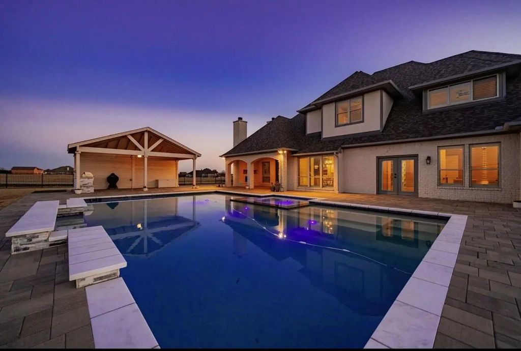 1570 Winding Creek Lane, Rockwall