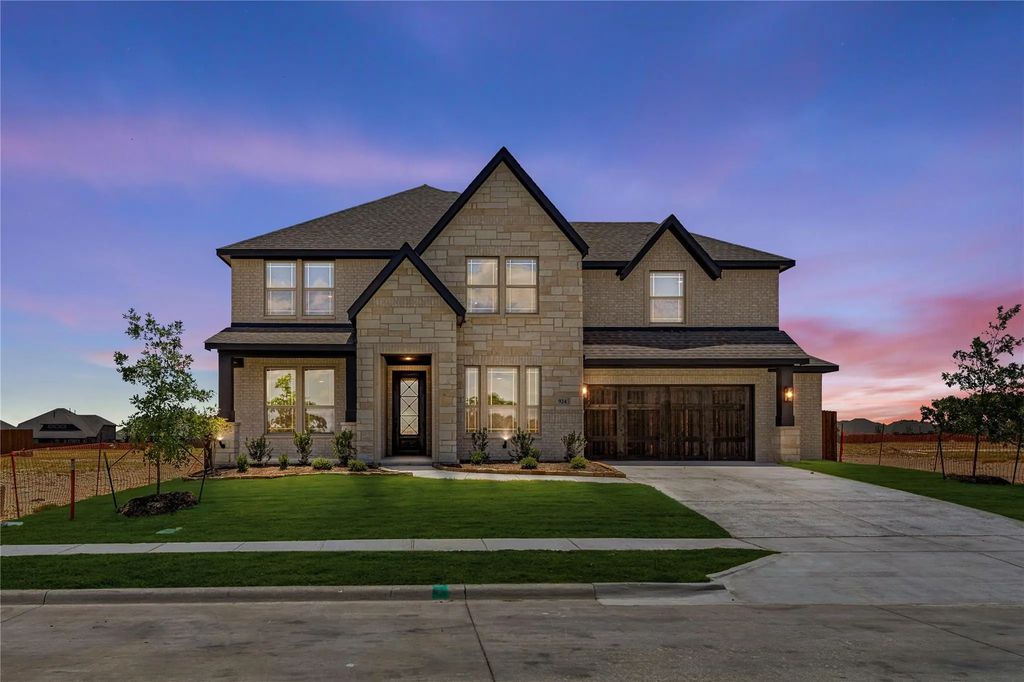924 Lasalle Drive, Red Oak