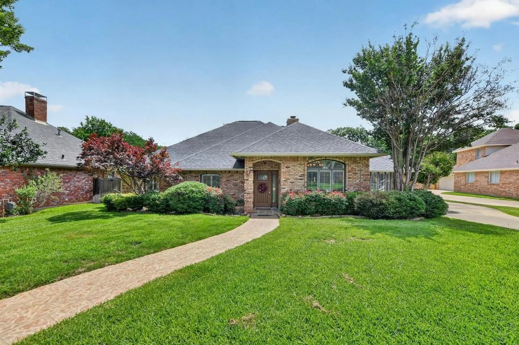 2317 Meandering Way, Arlington