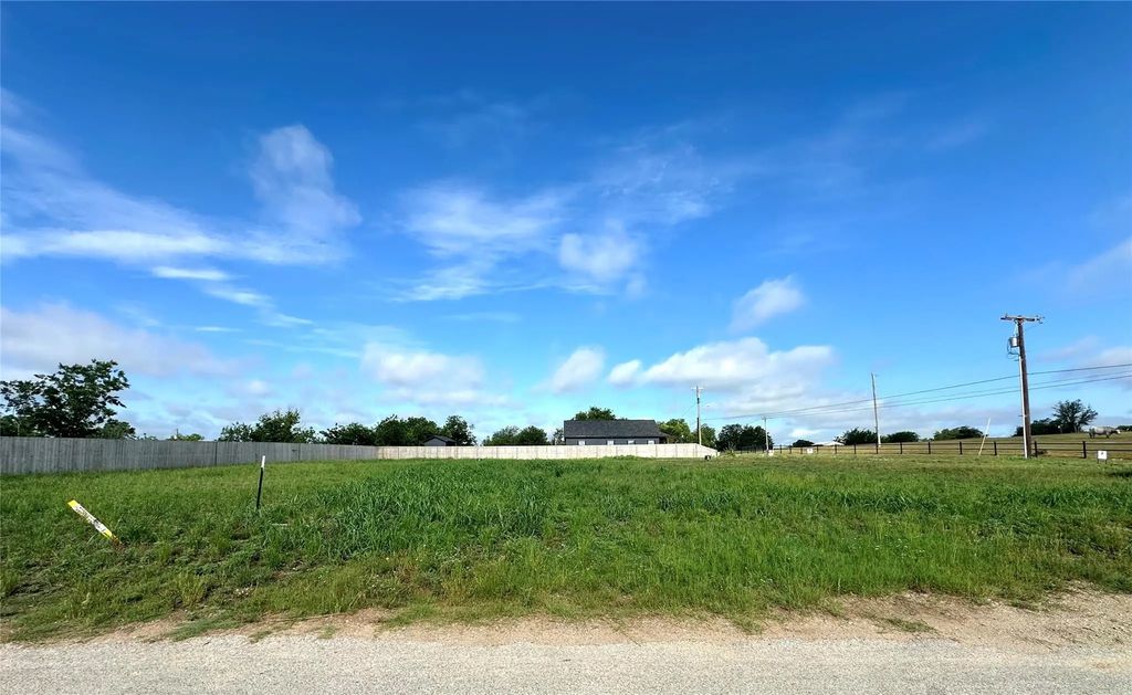 709 Johnson Street, Comanche