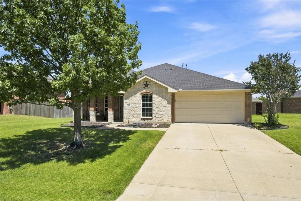 2744 Stoney Hollow Lane, Rockwall