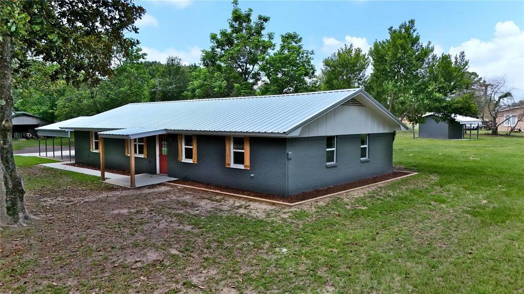 2096 County Road 4817, Athens