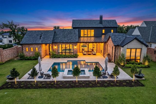 2500 Park Grove Loop, Southlake