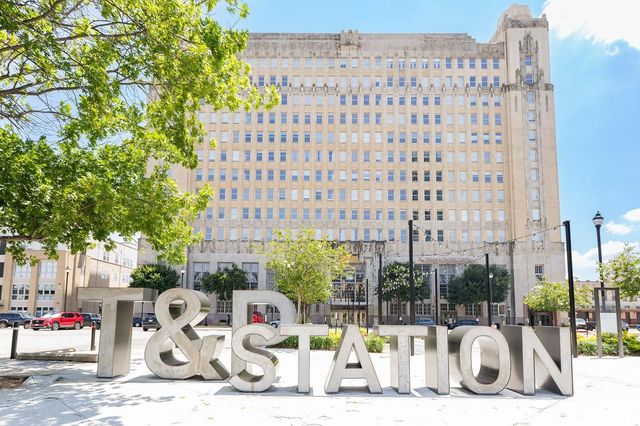 221 W Lancaster Avenue 11009, Fort Worth