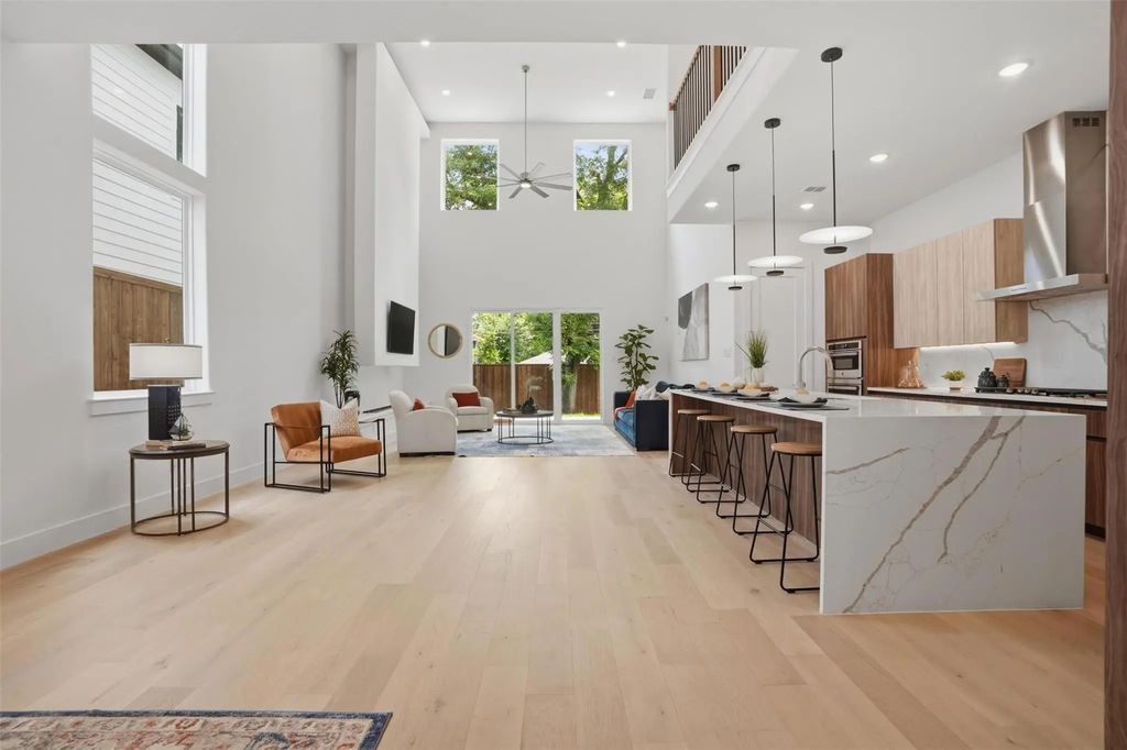 617 Parkview Avenue, Dallas